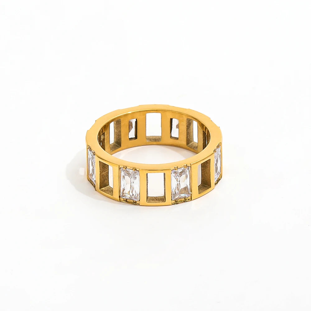 High End 18K Gold Plated Stainless Steel Jewelry Simple Rectangle Zirconia Surround Hollow Pattern Ring for Parties