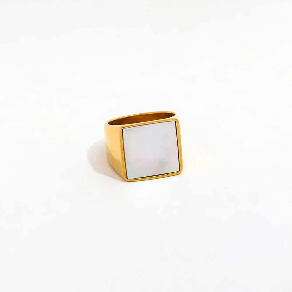 High End 18K Gold Plated Square Big Shell Stainless Steel Finger Rings for Women Stainless Steel Jewelry Chunky Rings for Women