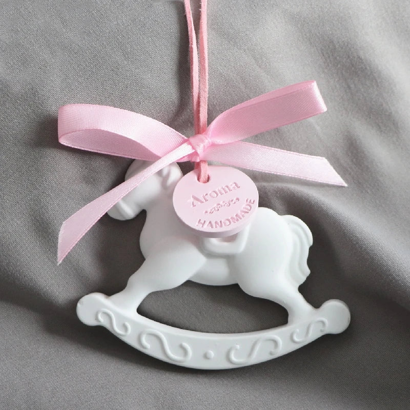 Pink Color Wholesale Hanging Wardrobe Air Freshener Scented Ceramic Car Pendant Aroma Plaster Porcelain Fragrance Oil Diffuser