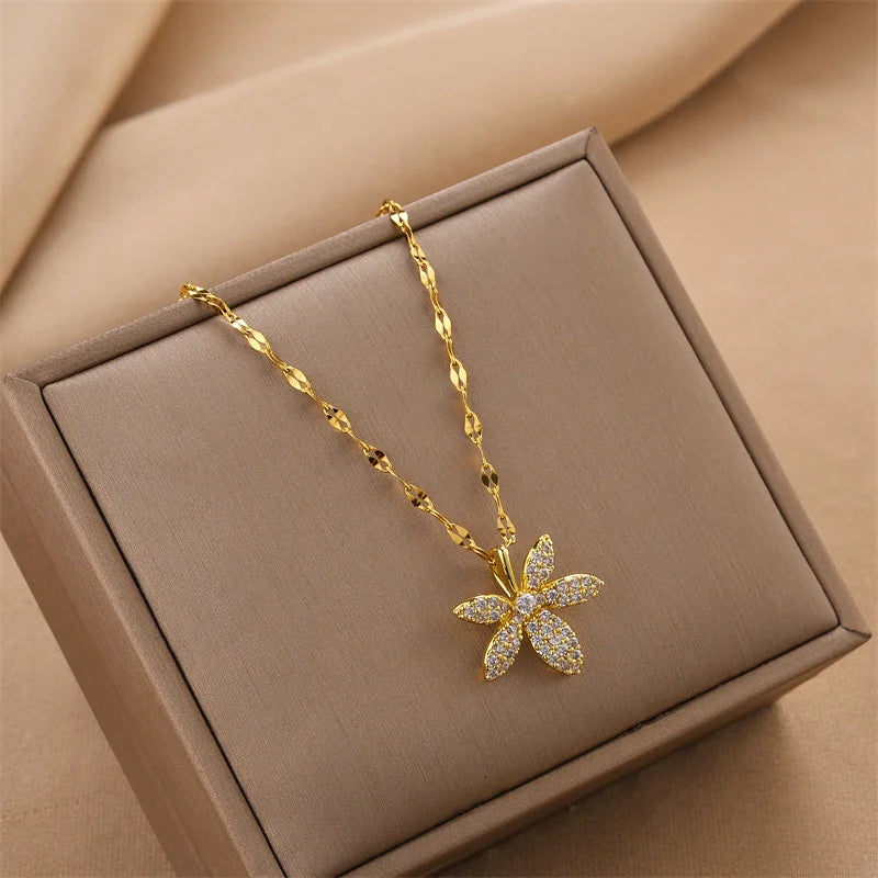 18K Gold Plated Stainless Steel Necklace Crystal Maple Leaf Simple CZ Plant Pendant Link Chain Zircon Jewelry Gifts for Women