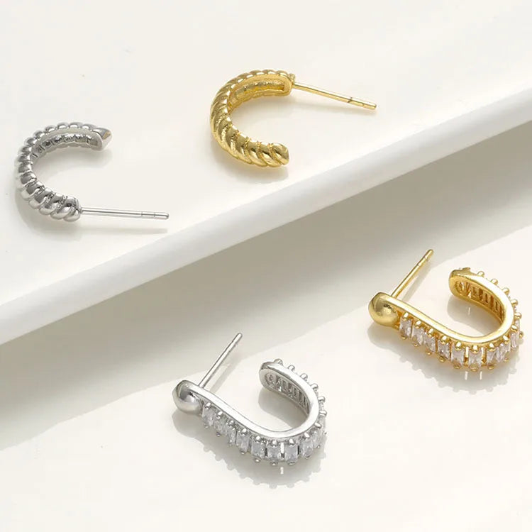 EC1834 Dainty  Womans Fashion 18k Gold Plated Croissant CZ Baguette Huggie Hoops Earrings