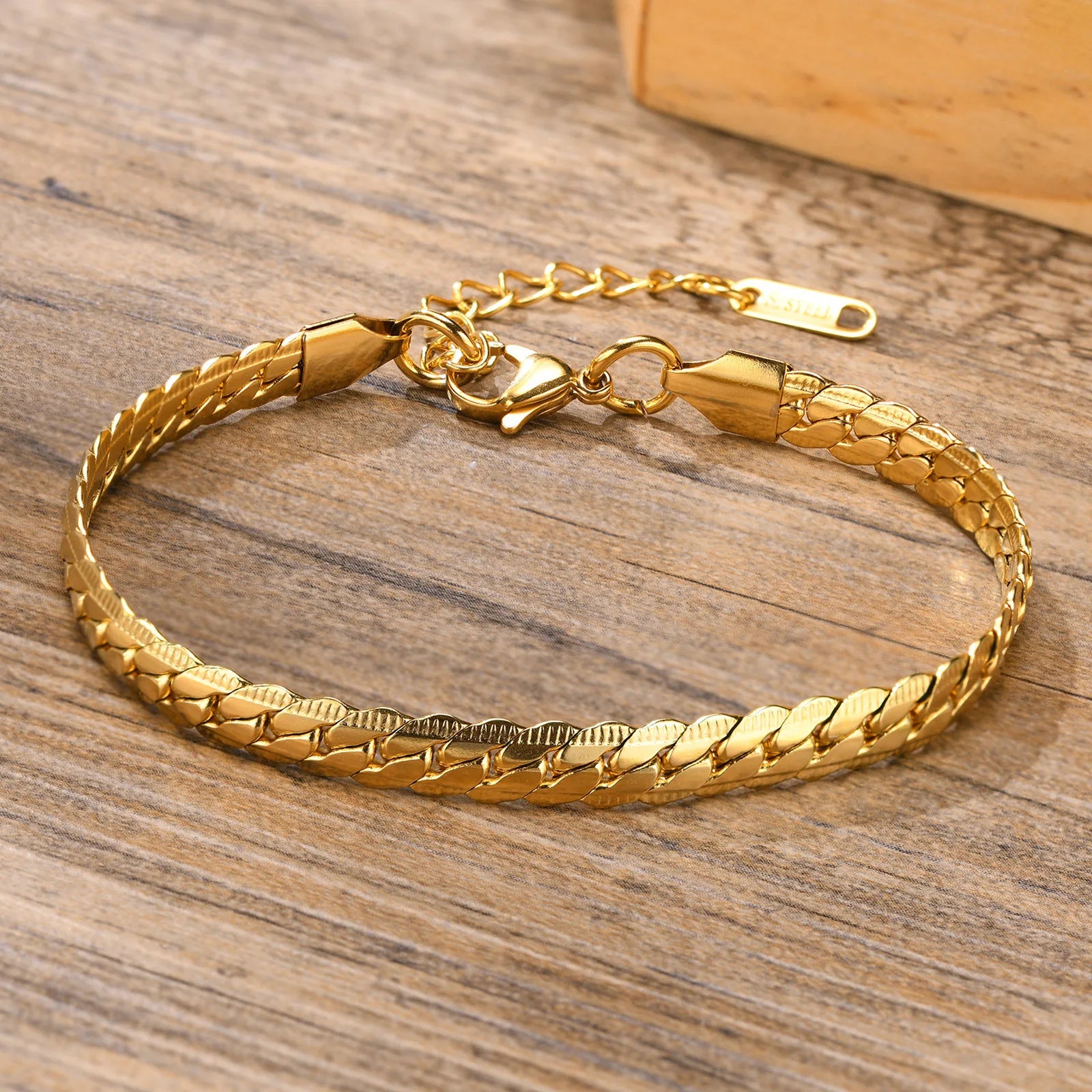 6mm Width 18K Gold Plated Jewelry Stainless Steel Embossing NK Chain Bracelets  Encryption NK Chain Bangles