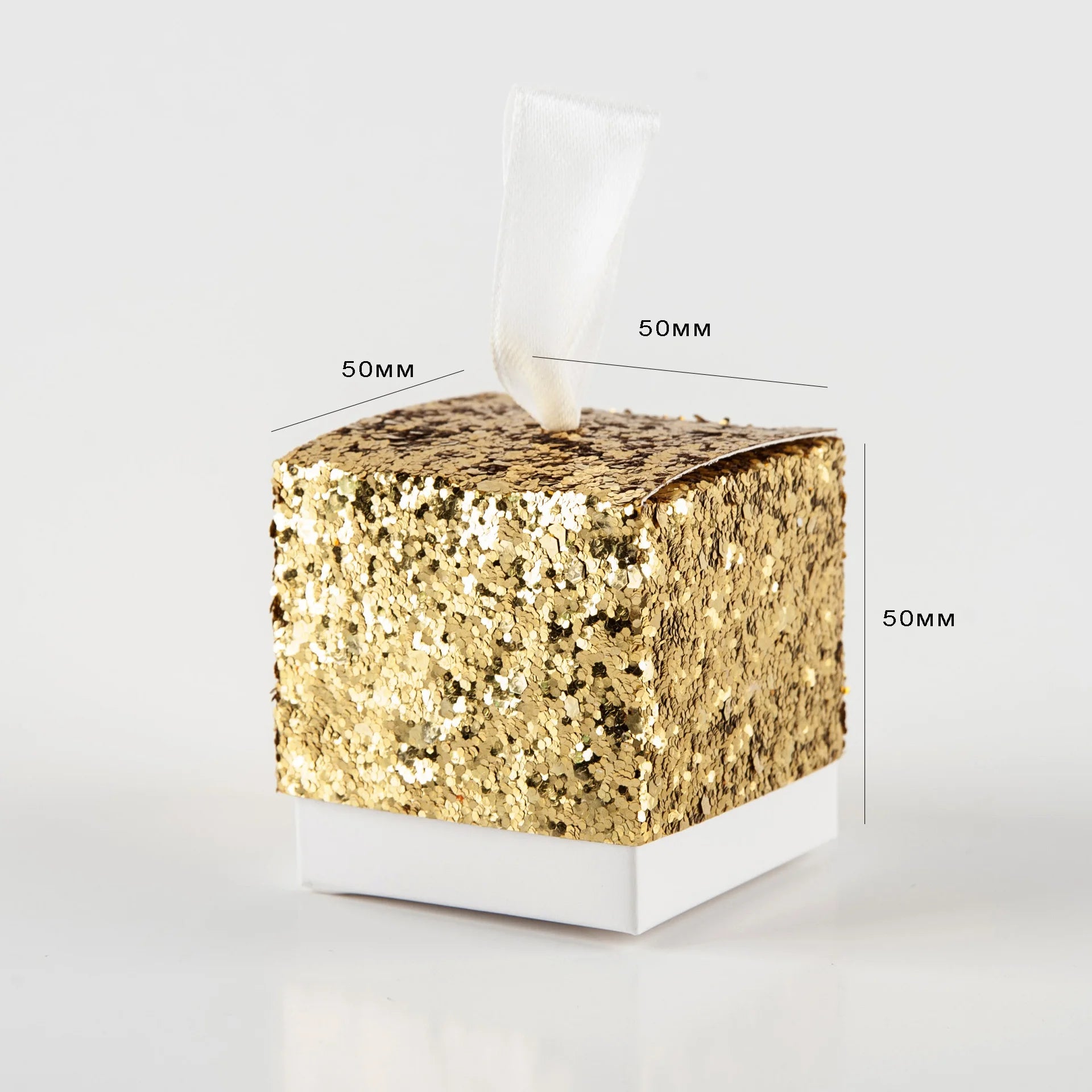 CSMD Chinese Manufacturer Hot Sale Wholesale Shiny Paper Material Folding square Candy Sweets Gold Boxes for Party