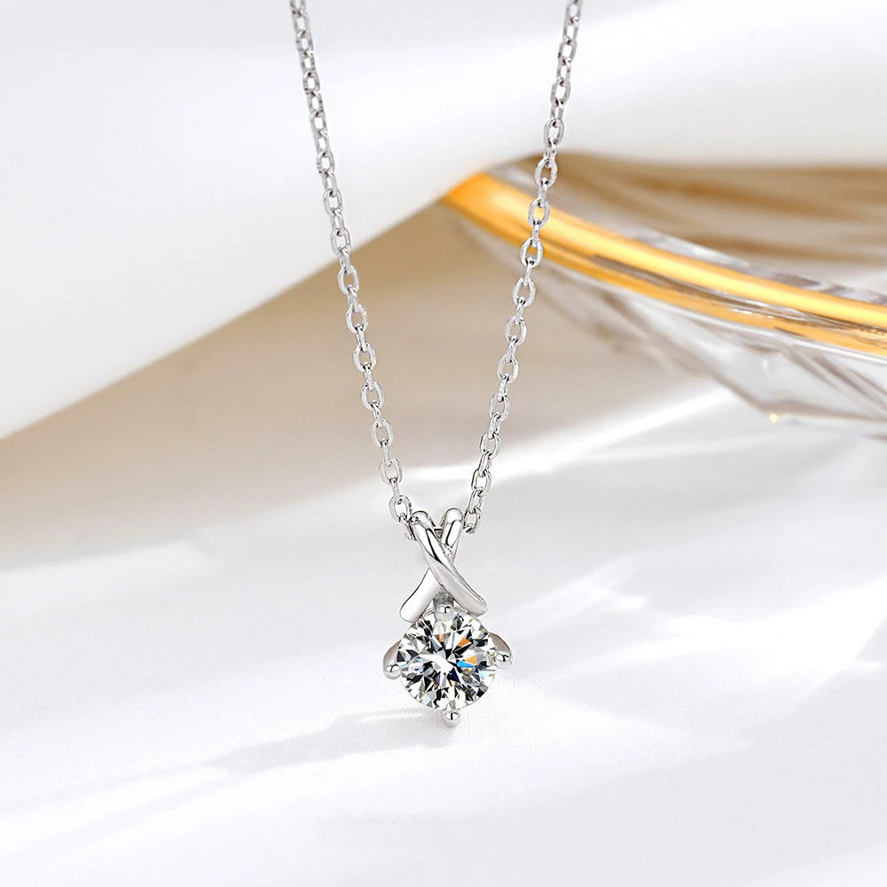 Exquisite 925 Sterling Silver Four Claw Single Diamond Pendant Simple Small Drill Necklace for Women