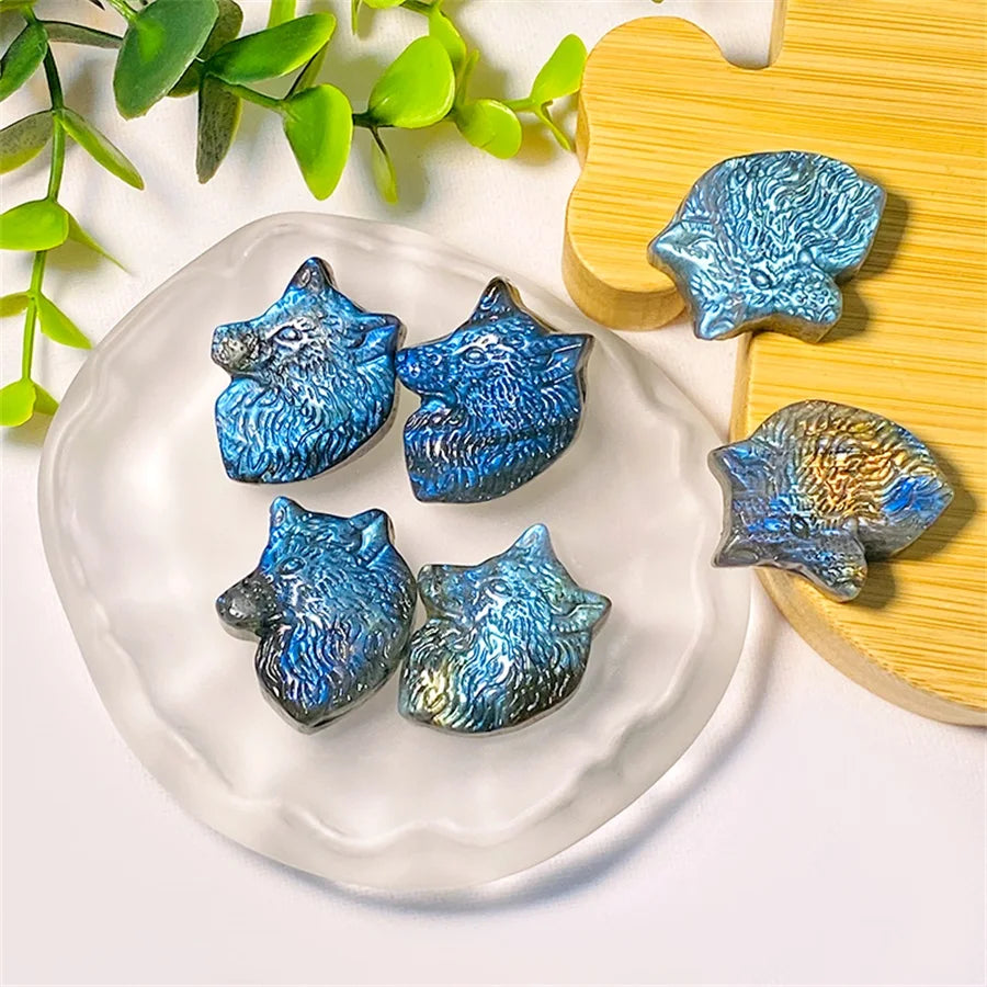 Wholesale Natural Healing Stone Crystal Labradorite Wolf Small Handmade Colorful Figurine Carvings for Room Decoration and Gifts