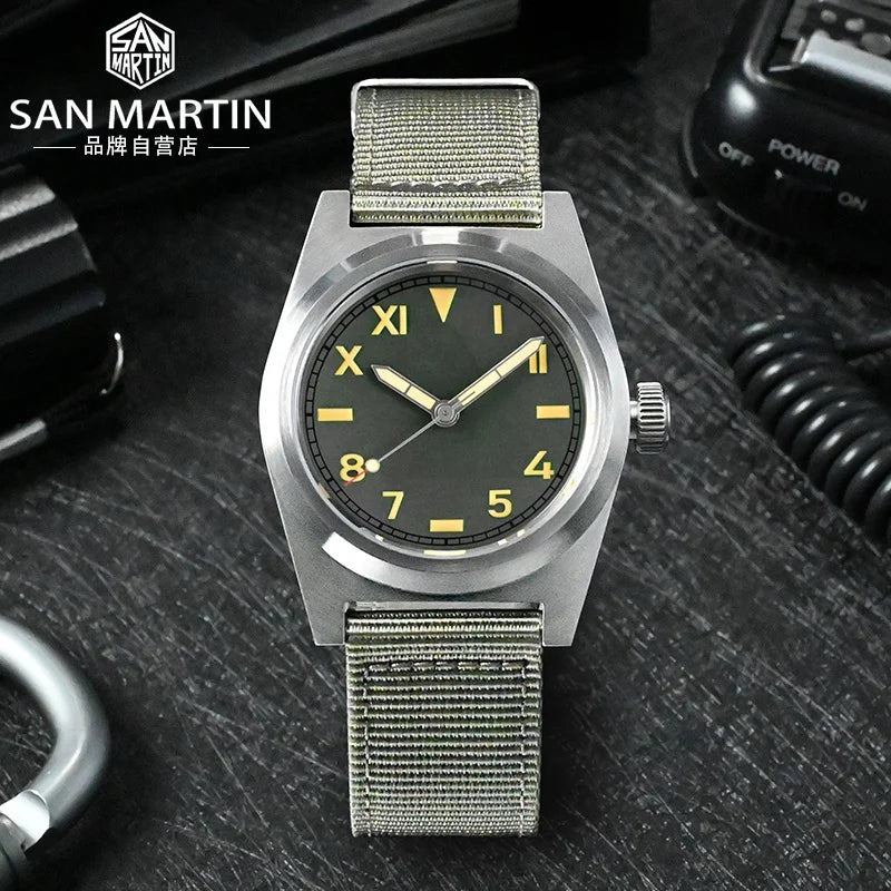 Custom High Quality Low Moq San martin Unisex 38mm Classical Vintage Mechanical Automatic NH35 200m Diving Diver Watch for Sale