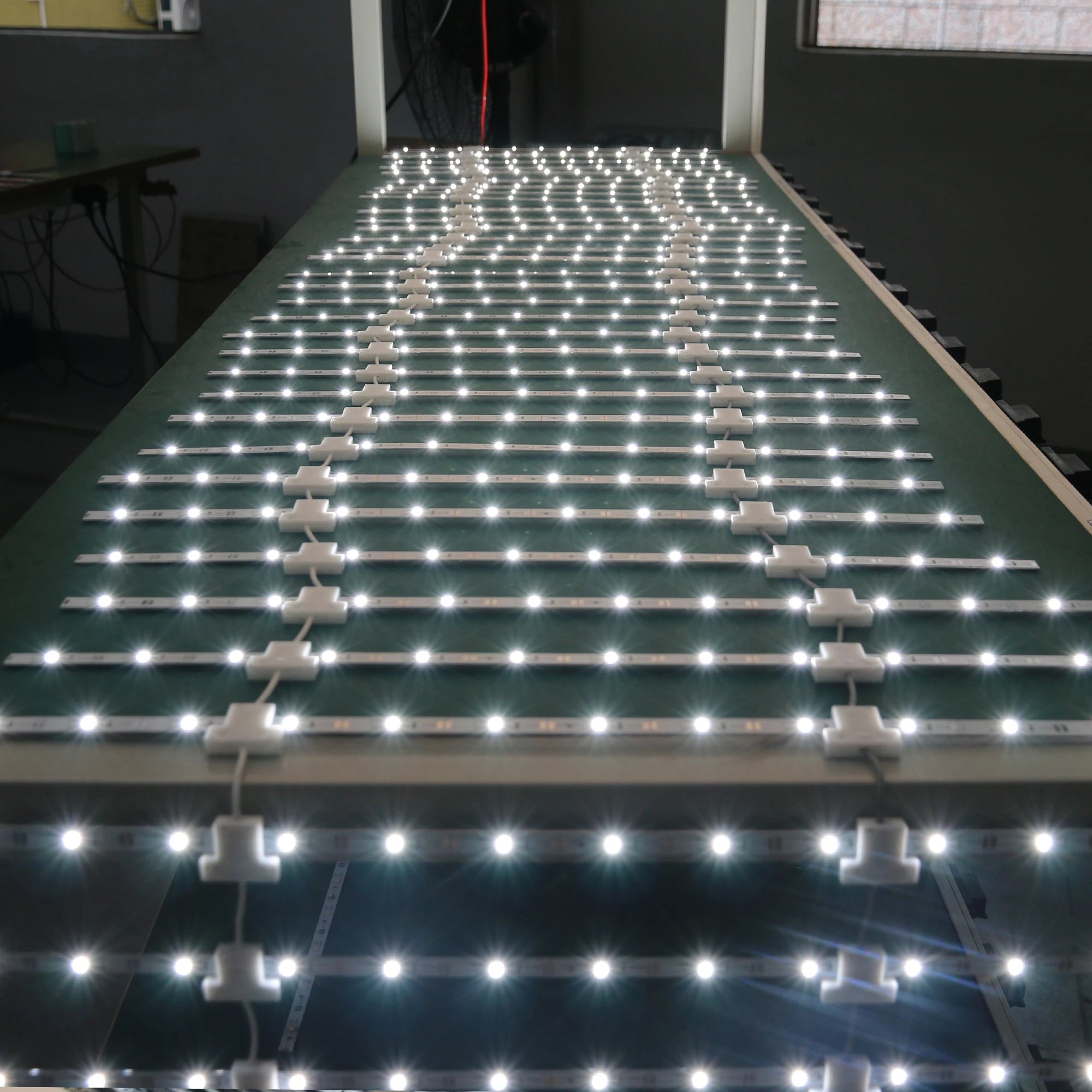 Backlight Led Strip Light Box Light Bar Diffuse Led Light Strip Bluetooth 90 Copper 30000 3W 6W SMD2835 3030 Led Lattice 12V 24V