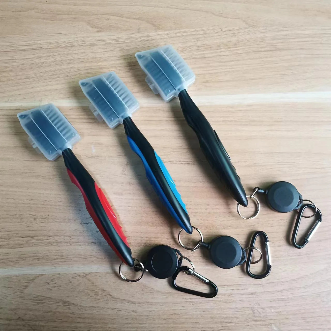 2023 New Golf Brush Cleaning Tool Golf Accessories Retractable Zip Line Golf Club Brush Black