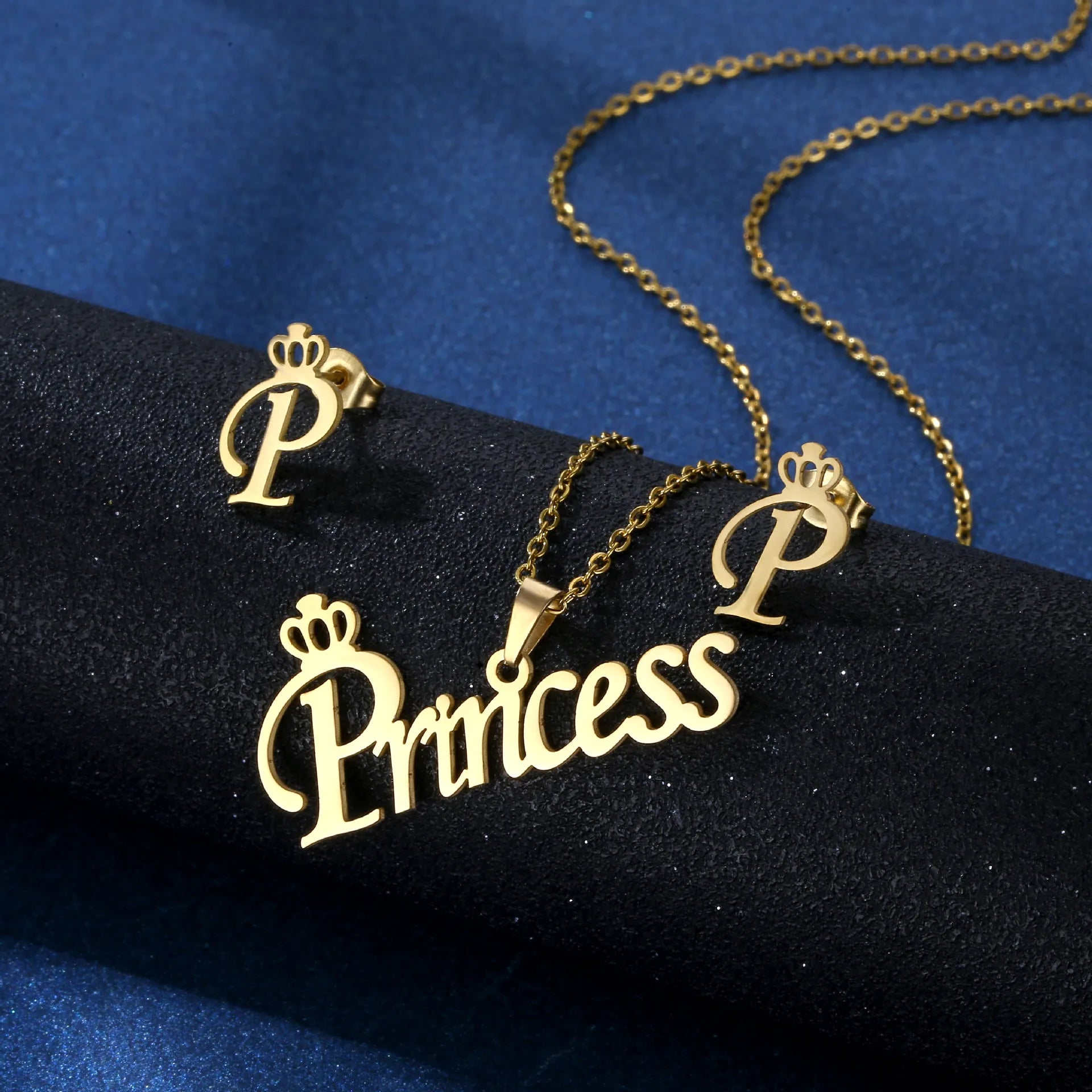 Hot Selling and Affordable Princess Necklace Plated with 18K Gold Stainless Steel Collarbone Chain Earring Set