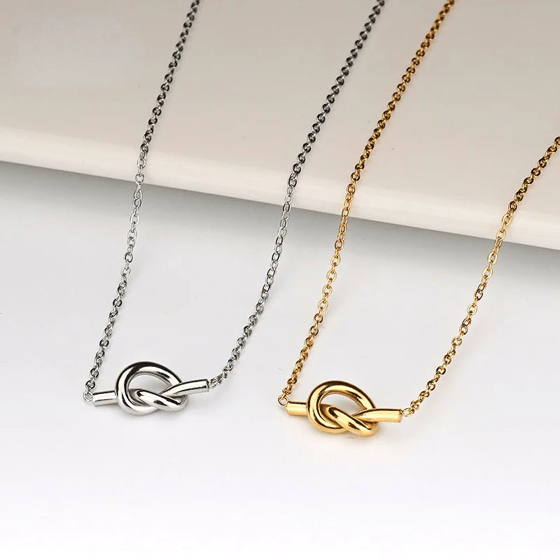 New Fashion Stainless Steel Gold Plated Women Jewelry Love Knot Pendant Necklace for Gift Wholesale