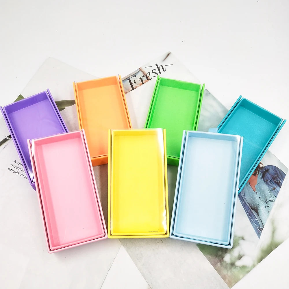 Wholesale Eye Lashes Packaging Boxes Luxury Red White Lash Box Rhinestone Private Label Lash Box Packaging