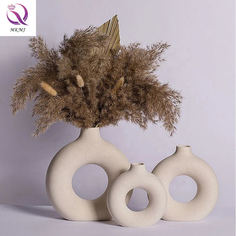MKMJ Hollow Design Modern Minimalist White Ceramic Vase Round Decorative Flower Vase for Living Room Bedroom Home Decor Piece