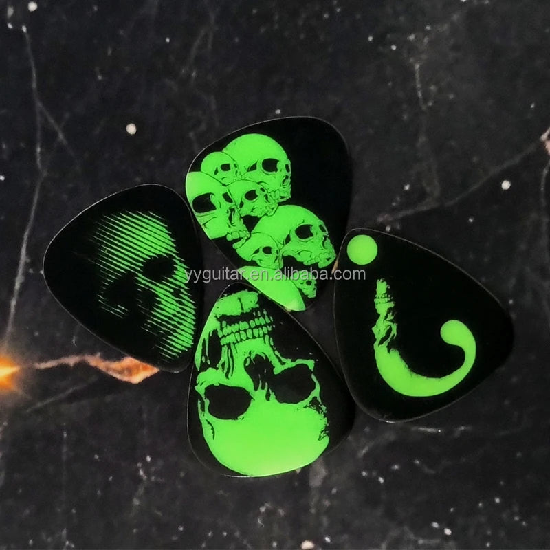 Leading Technology Custom Personalized Style Glowing-in-Dark Celluloid Sheet New Design Skull Image Print 0.71mm Guitar Pick Set