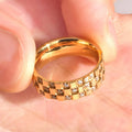 Classic Trendy Unisex Vintage Titanium Steel 18K Gold Plated Water Drop Chequered Zircon Ring