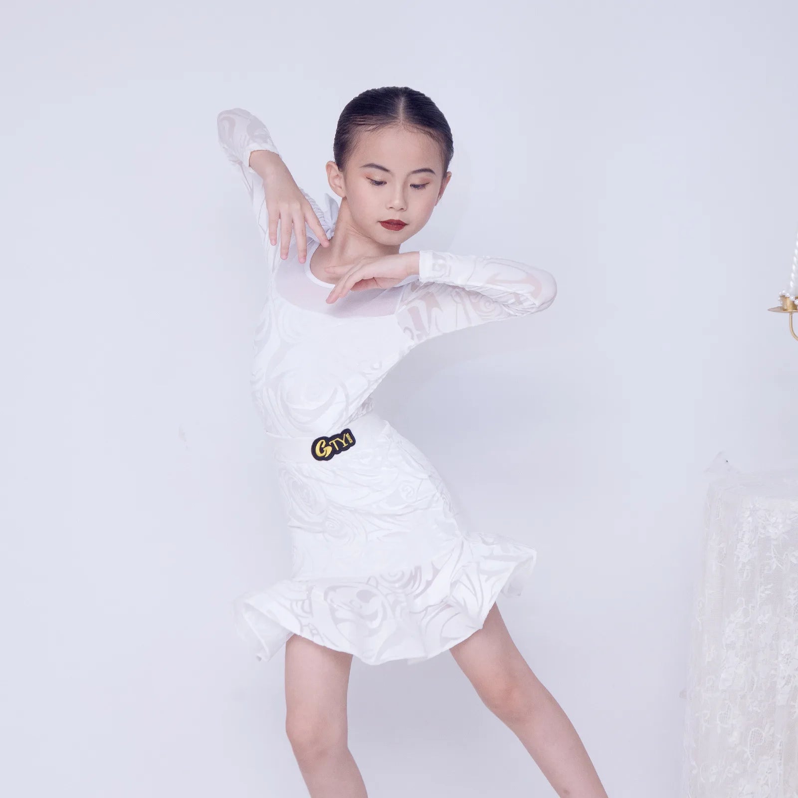 Dance Girls Practice Performance Separate Tassel White Set