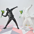 Home Decor Banksy Sculpture Resin Crafts Ornament Featuring Throwing Flower Boy Bomber Art Decoration
