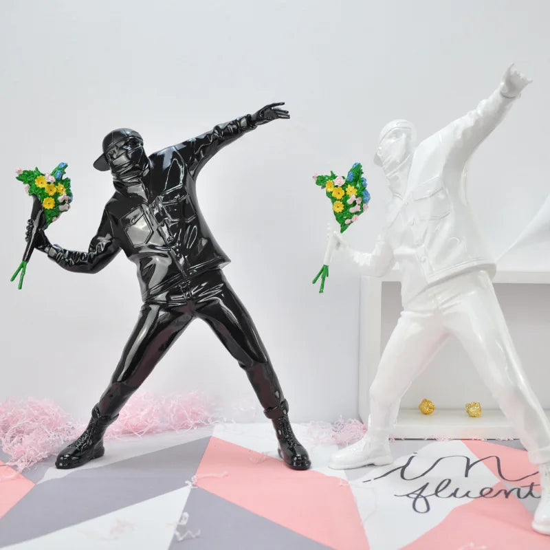 Home Decor Banksy Sculpture Resin Crafts Ornament Featuring Throwing Flower Boy Bomber Art Decoration