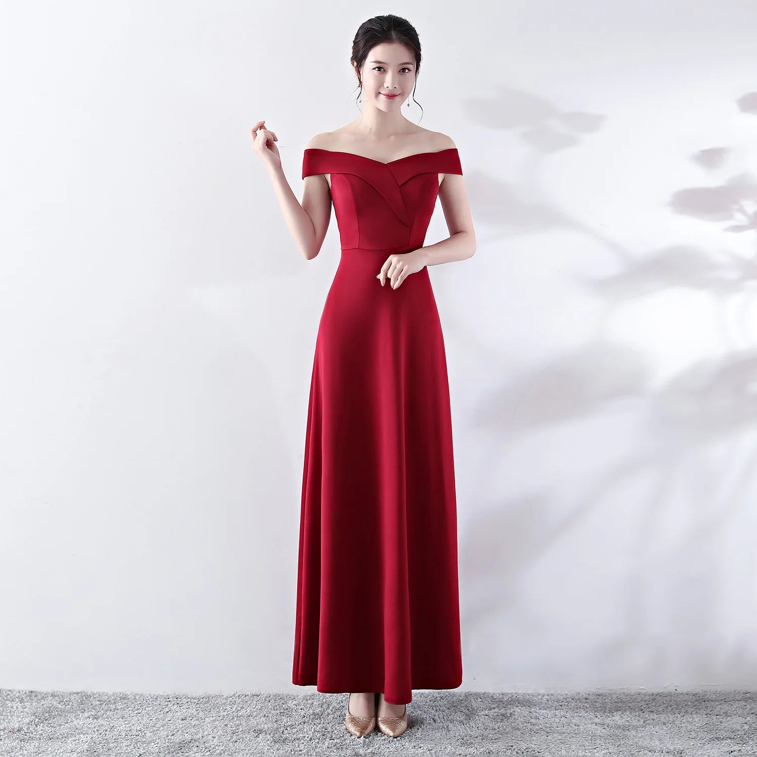 1328# Toasting Brides 2018 Summer Wedding New Red Short Dress Long Back Door Engagement Company