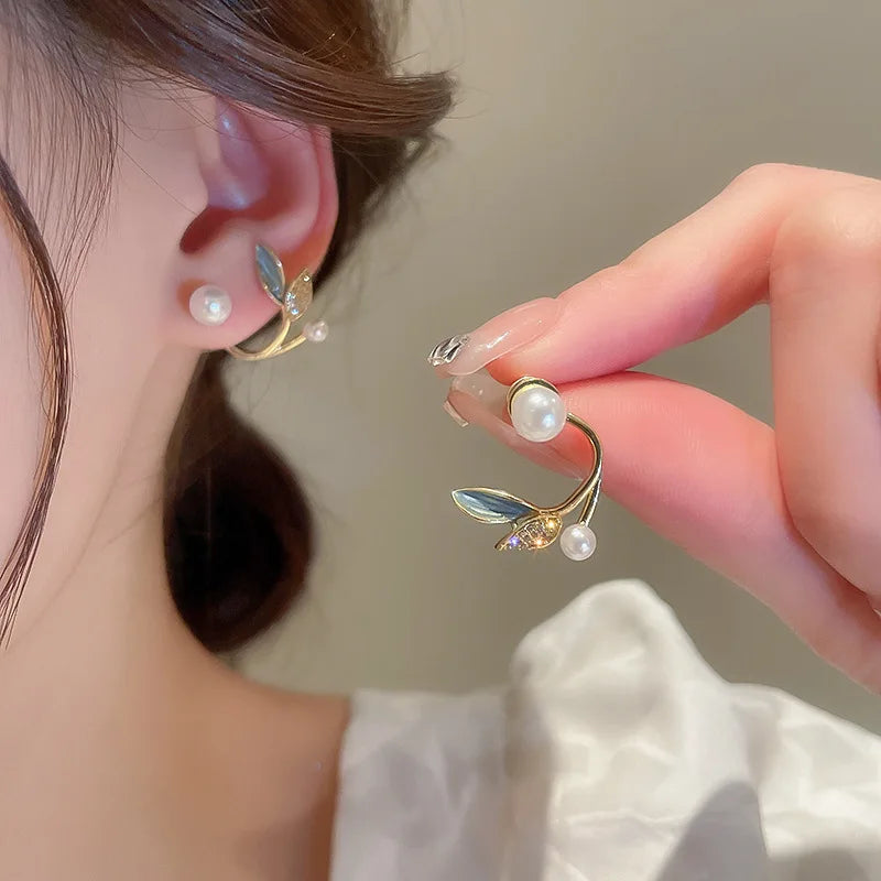 Fashion Fresh Water Pearl Ear Cuff Trendy Iced Out Pearl 925 Sterling Silver Crystal Leaf Stud Earrings Jewelry