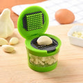 Household 1PC Stainless Steel Garlic Presses Manual Garlic Mincer Garlic Tools Kitchen Supplies Gadgets Curve Presses Fruit Tool