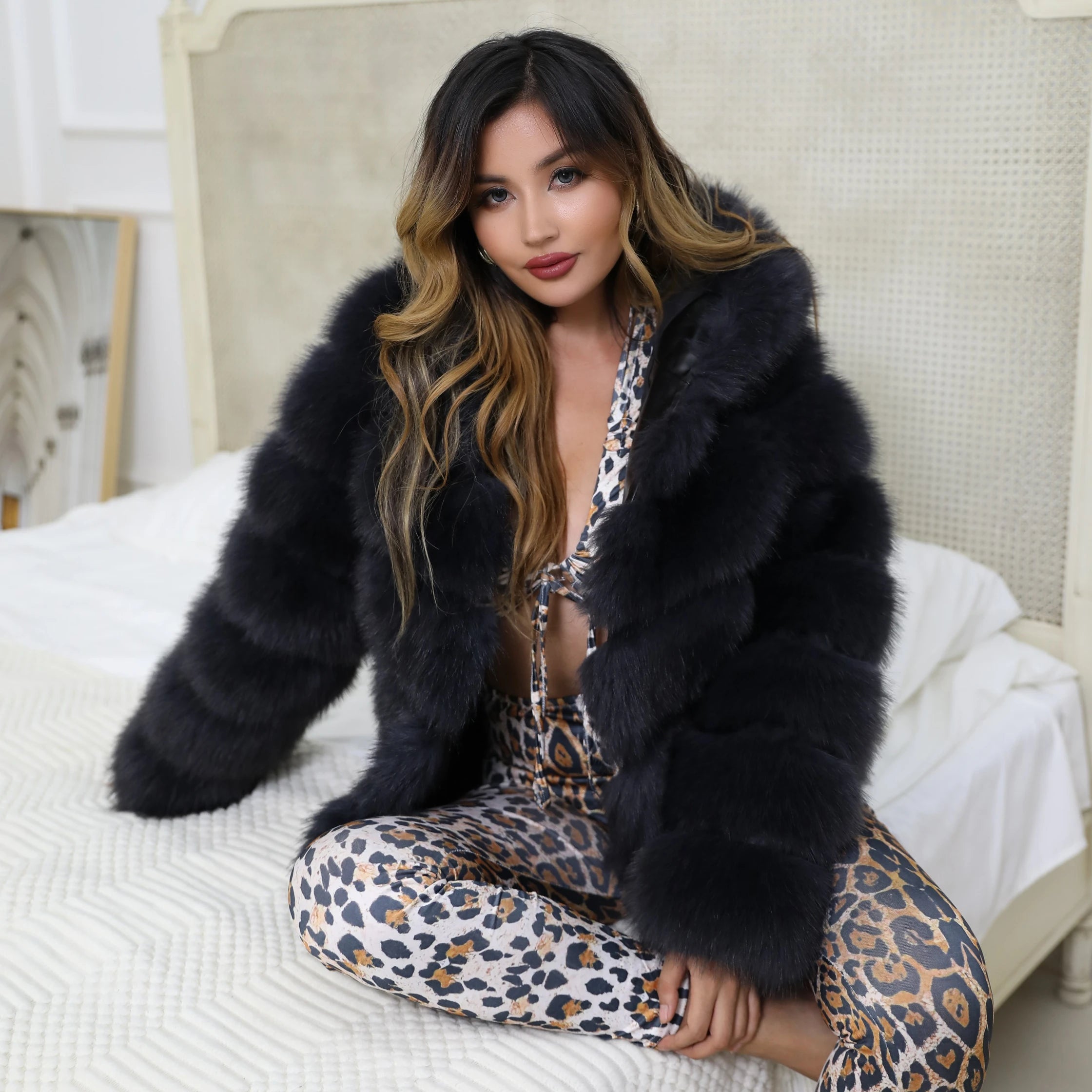 Artificial Fur Jacket Coat Outwear High Street Hooded Cheap Fake Fox Fur Coat Women Faux Fur Coat