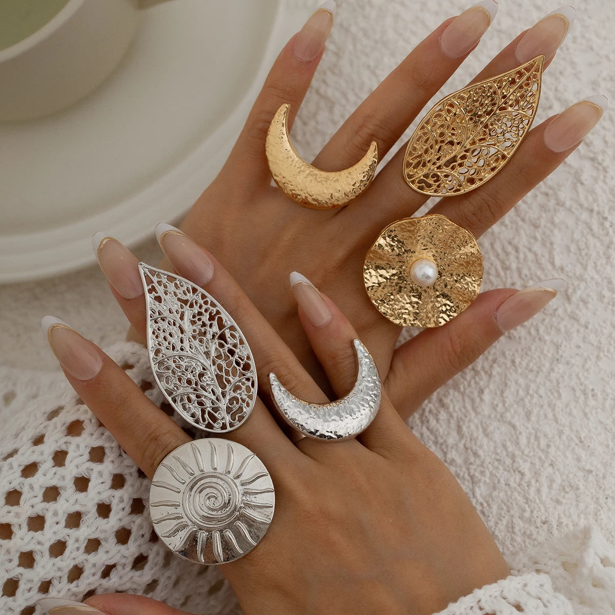 Retro Metal Stackable Moon/Sun/Leaf Fashion Ring Jewel for Women Trendy Lady Party Fine Finger Rings Fashion Jewelry Accessories