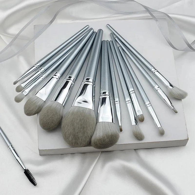 Custom Logo Small Order Makeup Brush Set 14pcs Foundation Cosmetics Powder Face Makeup Brushes with Bag