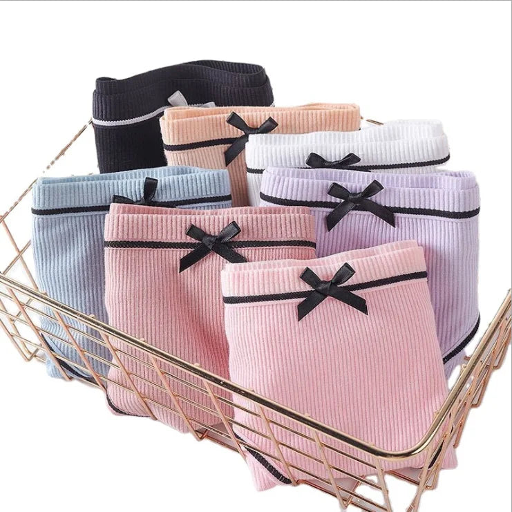 Customized Design Womens Panties Cotton Breathable Briefs Fashionable Seamless Underwear for Girls