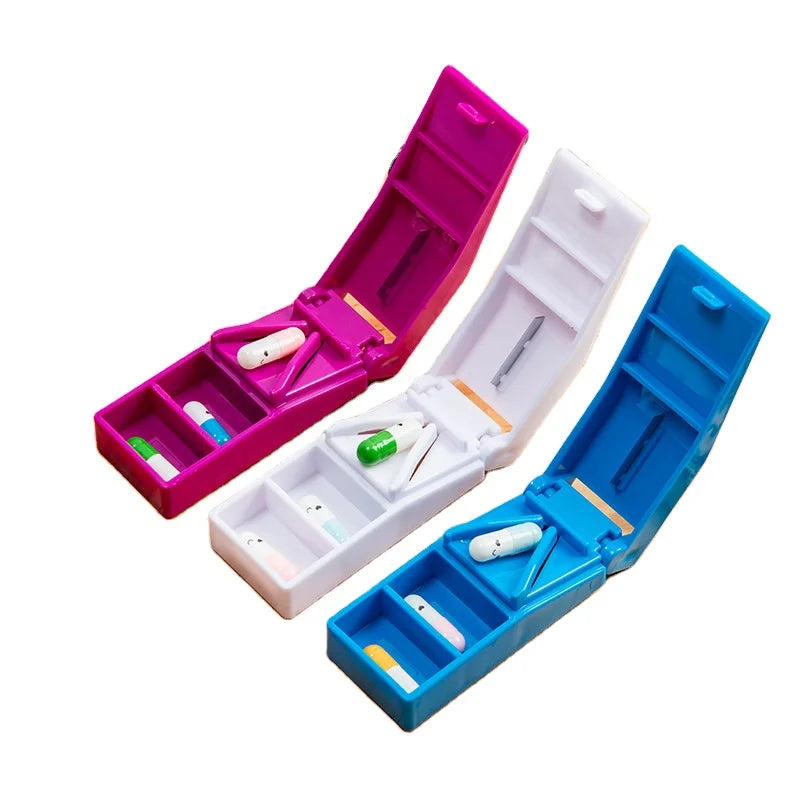 Customized logo Mini Plastic Tablet Cutter Portable Pill Splitter