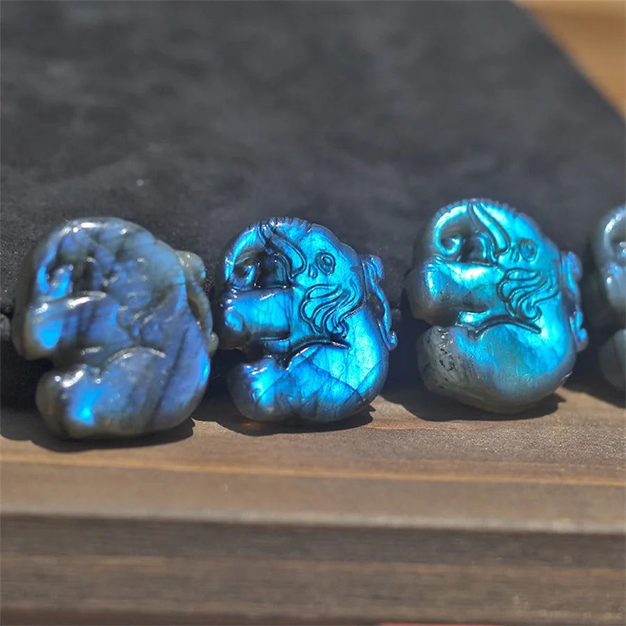 Wholesale Natural High Quality Crystal Crafts  Hand Carved  Labradorite Blue Flash Elephant Carvings for Homr Decoration&Gift