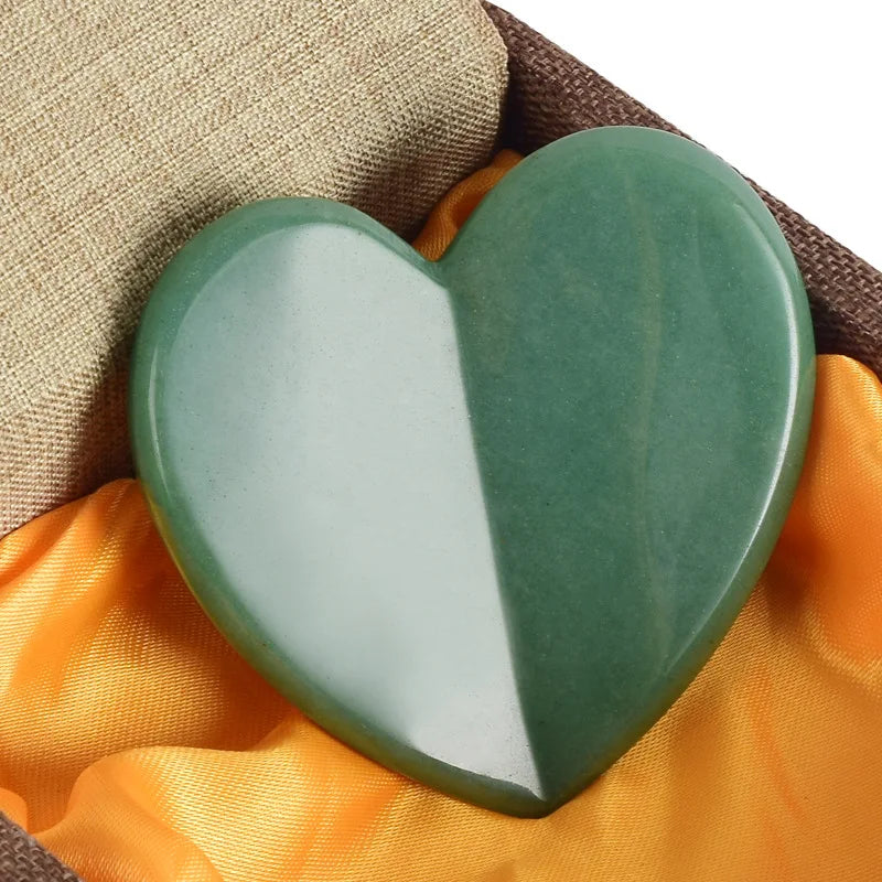 Huiying Wholesale Heart Shaped Green Aventurine Massage Tool Gua Sha Board for SPA Face Spoon Massage