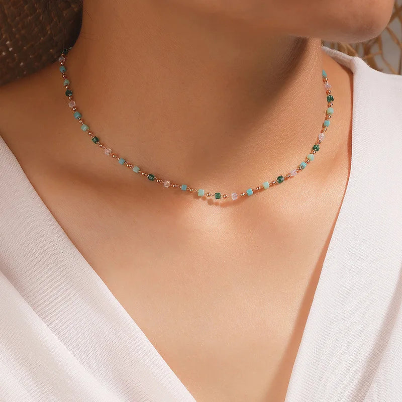 Retro Bohemian Bead Chain Necklace Small Bead Necklace Handmade Green Bead Choker Necklace for Women