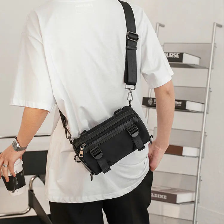 Wholesale Custom Fashion Nylon Oxford Lot Sport Side Chest Sling Crossbody Luggage Travel Shoulder Messenger Bag for Men Women