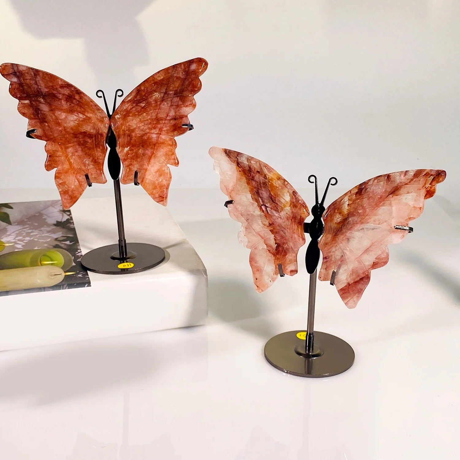 Wholesale Fengshui Decoration Natural Crystal Healing Crafts Red Fire Quartz Butterfly Wings With Stand for Home Ornament