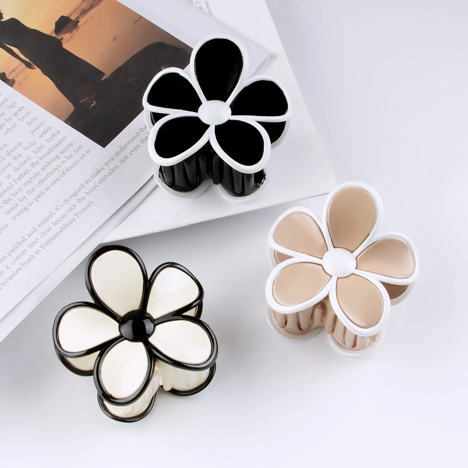 Wholesale Custom Korean French Retro Plastic Hair Claw Clips Luxury PC Retro Flower Hair Accessories for Girls Hair Decoration