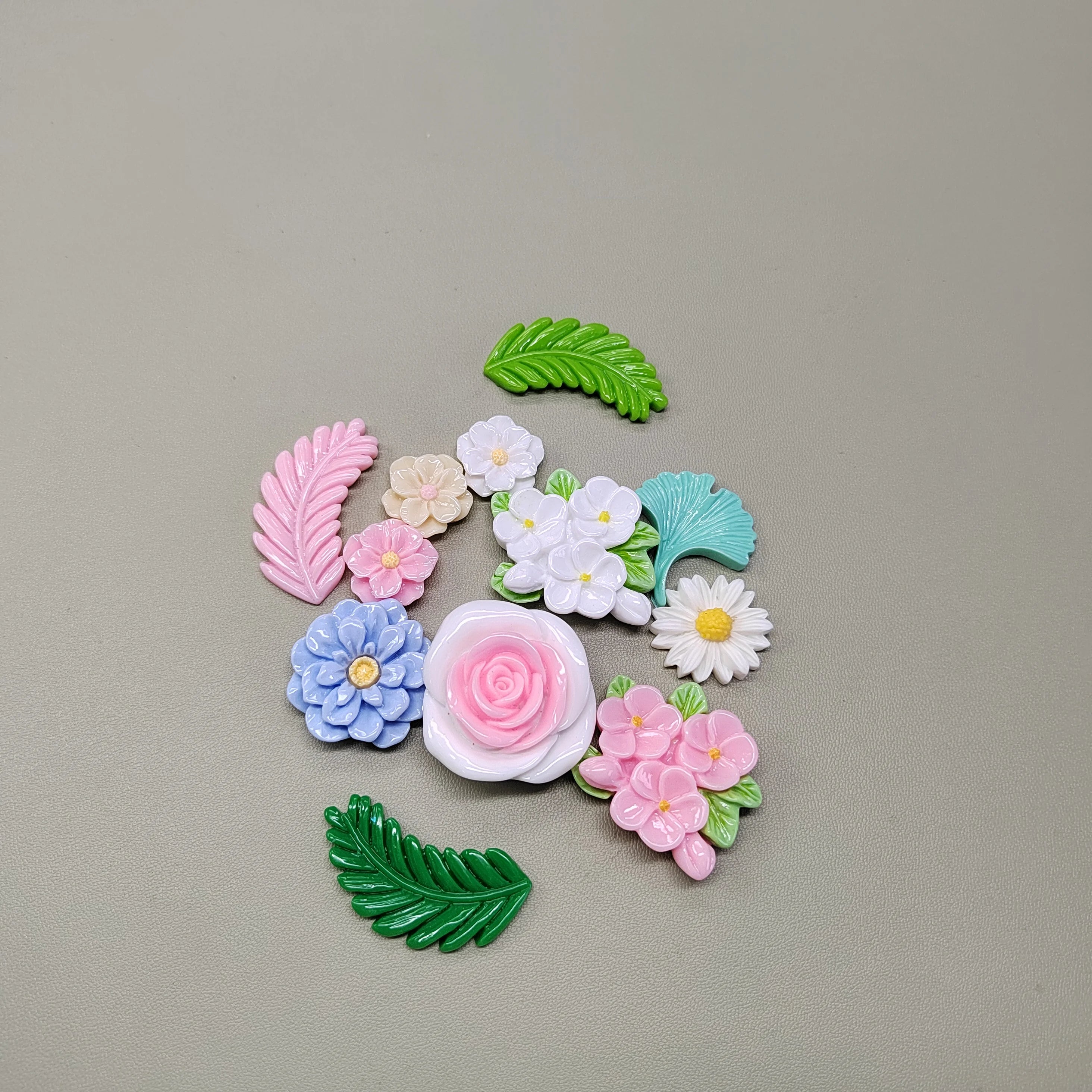 Vibrant Resin Flower Set 3D Flat Back Embellishments Resin Flower Cabochons Junk Cases Charms