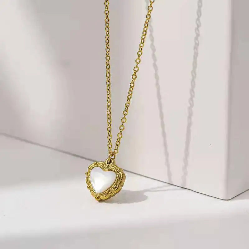 Tarnish Free Gold Plated Stainless Steel Choker Necklace Fashion Heart Shell Pendant Necklace for Women Colier Pour Femme