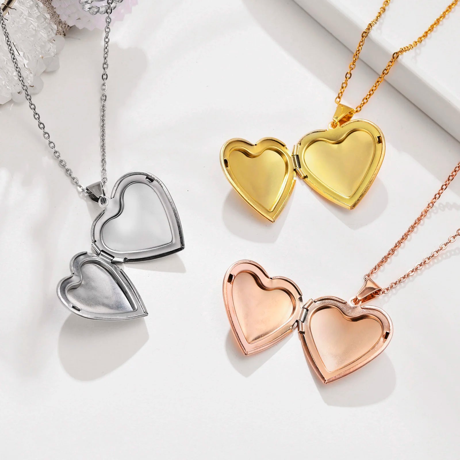 Factory Wholesale Personalized Picture Necklace Stainless Steel Custom Heart-shaped Necklace