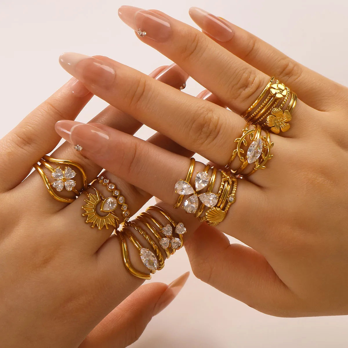 Luxury 18k Gold Pvd Plated Zirconia Floral & Crystal Stainless Steel Rings Sunburst & Twisted Women's Fashion Rings Accessories