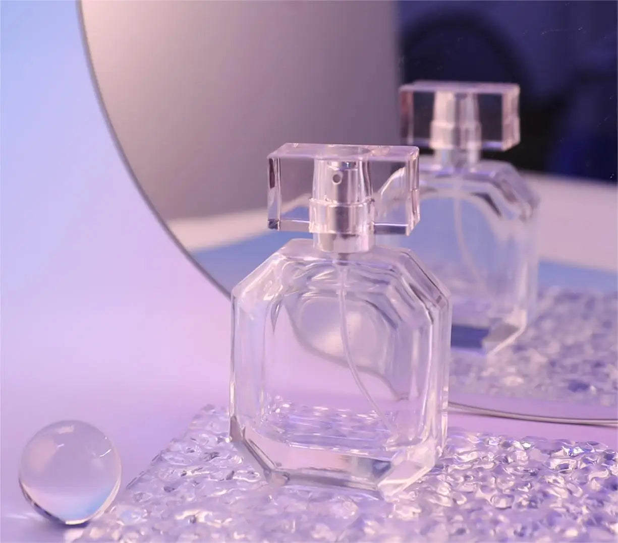 Wholesale 50ml Transparent Luxury Style Perfume Pump Sprayer Simple Design Thick-Soled Glass Screen Printing Cosmetic Reed