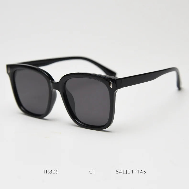 2025 Light Weight Polarized Sunglasses for Men TR90 square Sun Glasses for Women Uv400 Korean Style High Quality Grey Brown