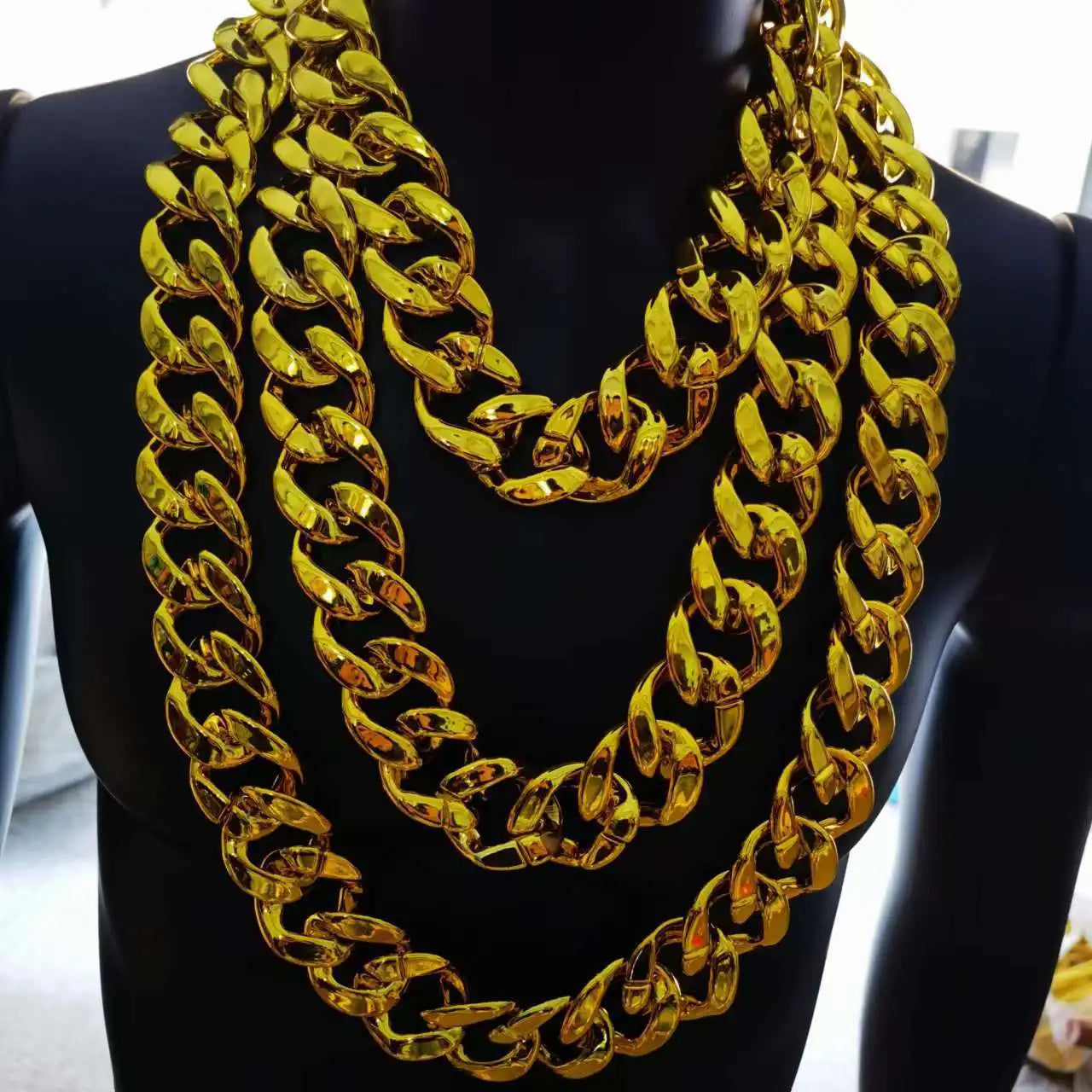 Hot Sale Exaggerated Performance Props Accessories Hip Hop Gold Silver Multi-size Wide Chain Necklace Gifts for Women Men