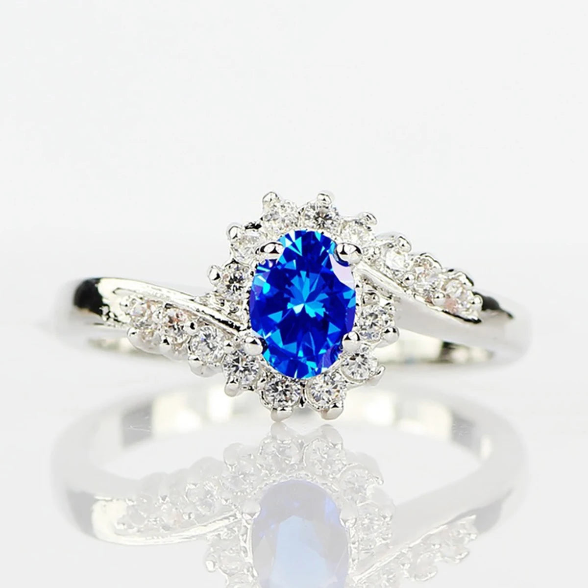 Huitan S925 Custom Flower Design Oval Blue Crystal Cubic Zirconia Rings for Women Wedding CZ Rings 925 Sterling Silver Jewelry