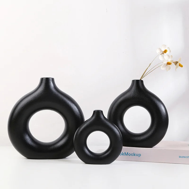 Nordic Ceramic Circular Hollow Vase Donuts Flower Pot for Wedding Home Living Room Office Desktop Interior Perfect Gift Decor