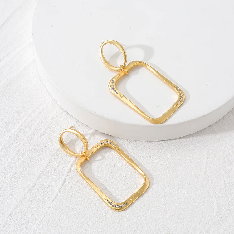 Wholesale Fashion Fine Jewelry Crystal Hoop Drop Earrings for Women Gold Plated Geometry Earrings