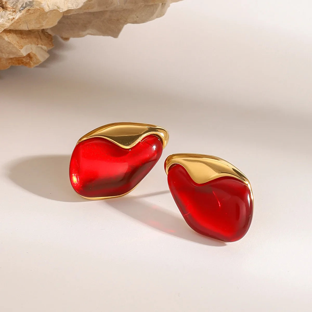 Luxurious Geometric Vintage Fashion Jewelry Elegant Hoop Style 18K Gold Stainless Steel Drop Red Natural Stone Earrings