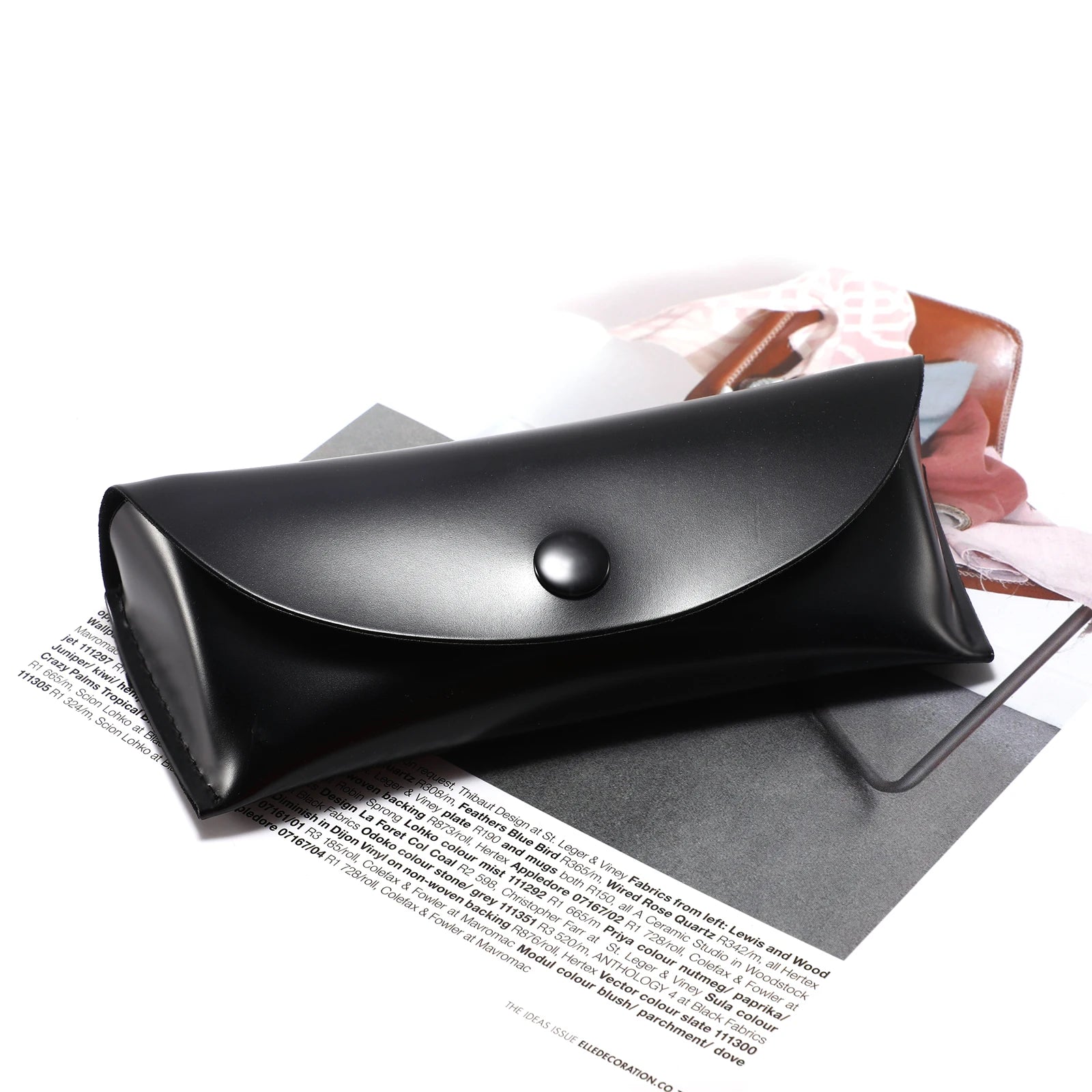 CONCHEN Classic Black Eyeglass Cases Custom logo Brand Leather Eyeglasses Cases Bags Wholesale Cheap Sunglasses case Box