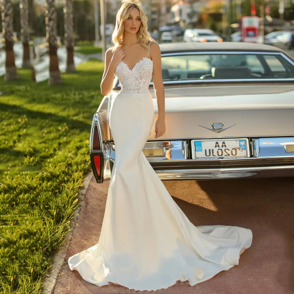 New Fashion Styles Lace Fishtail  Women Wedding Dresses  V-neck Mermaid Women Bridal Gown