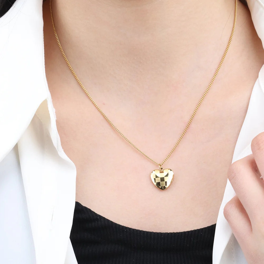 Chris April Vintage 316L Stainless Steel PVD Plated 3D Heart Checkerboard Pendant Necklace