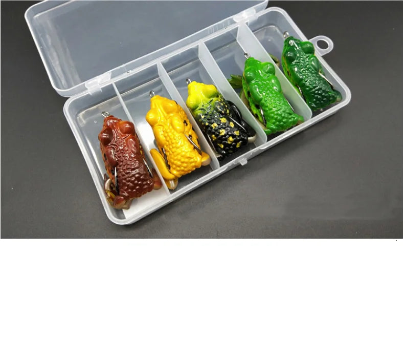 Wholesale a Box 5.5cm 16g Top Water Soft Frog Lure Fishing Frog Bait Simulation Toad with Double Hook Crank Wobbler